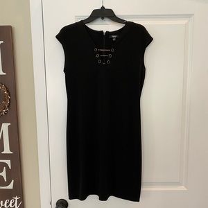 Light swift dress with cap sleeves. Fun to run around in.